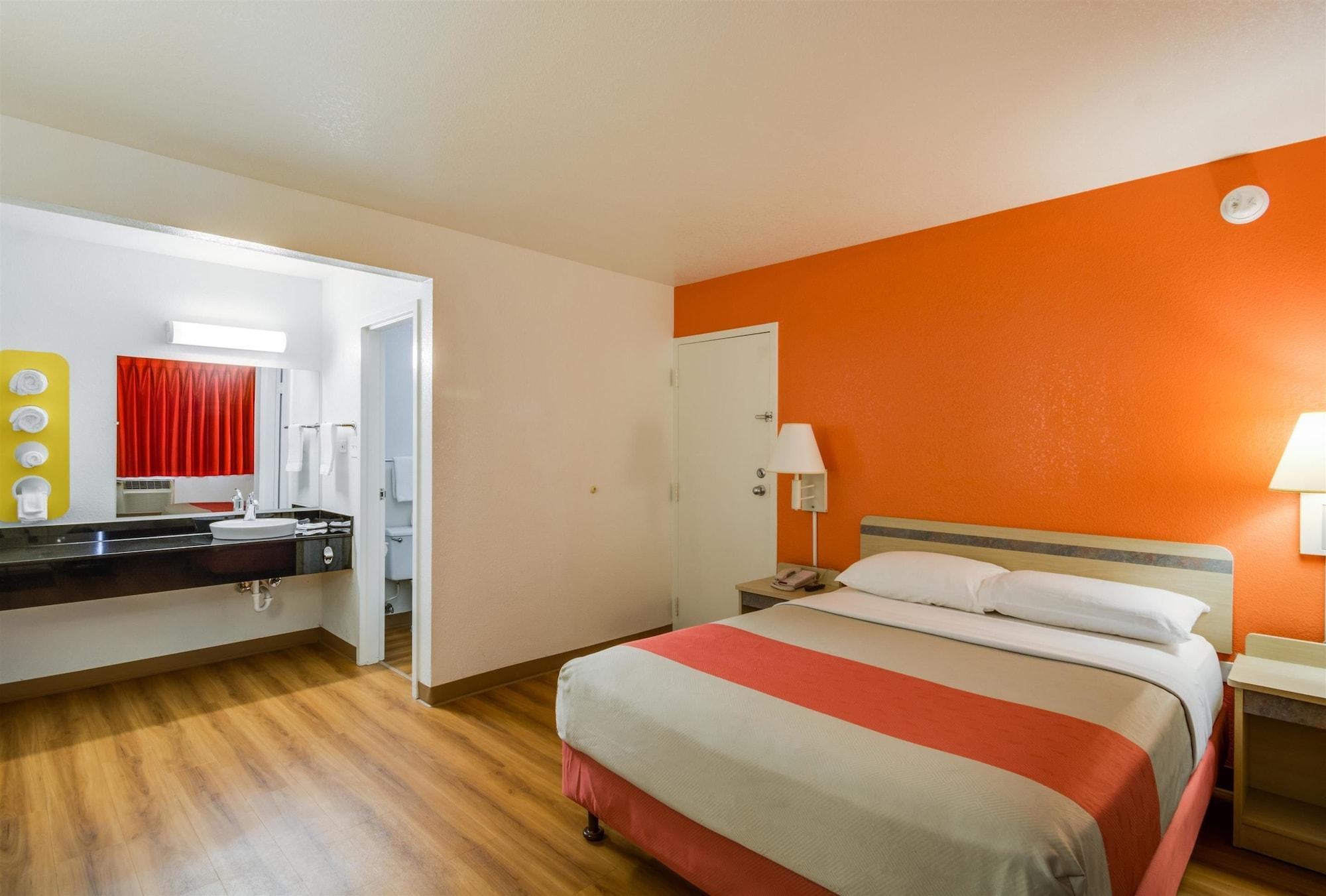 Motel 6-Schiller Park, Il - Chicago O'Hare Екстериор снимка