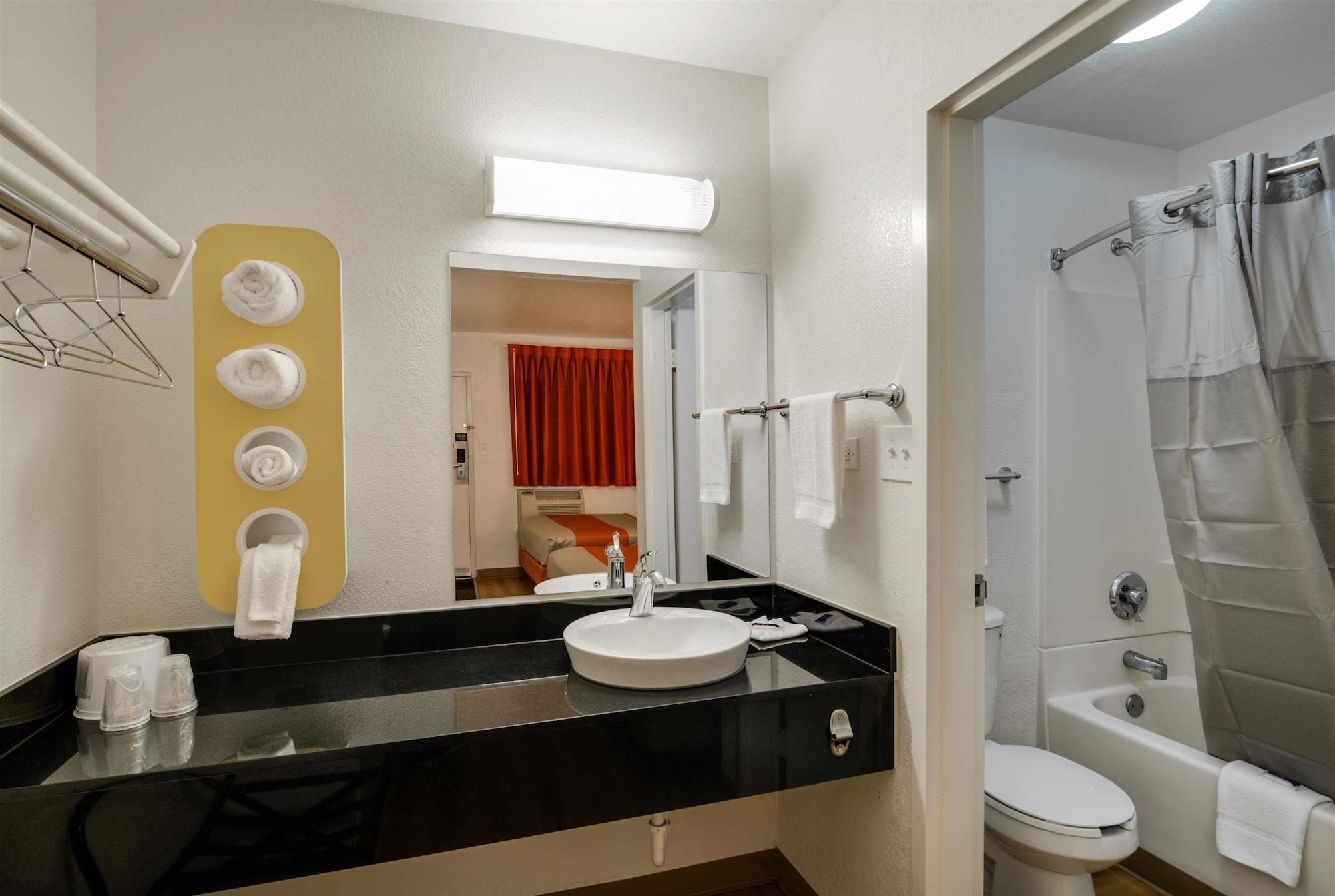 Motel 6-Schiller Park, Il - Chicago O'Hare Екстериор снимка