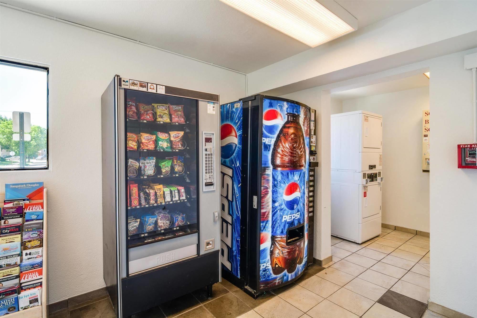 Motel 6-Schiller Park, Il - Chicago O'Hare Екстериор снимка